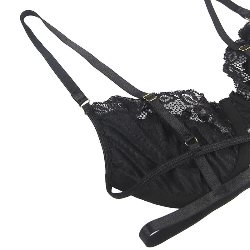 ensemble lingerie sexy dentelle noire trois pièces soutiengorge string jarretière extensible élastique confortable moulant raffiné séduisant romantique luxueux