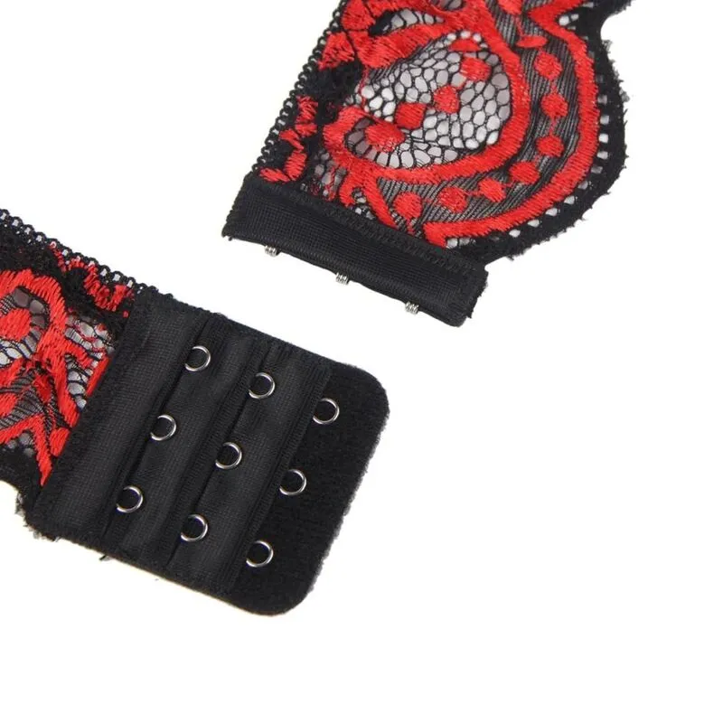 ensemble lingerie dentelle rouge noire sexy grande taille ajustable bretelles réglables maintien broderie raffinée confort extensible élasthanne silhouette séduisante