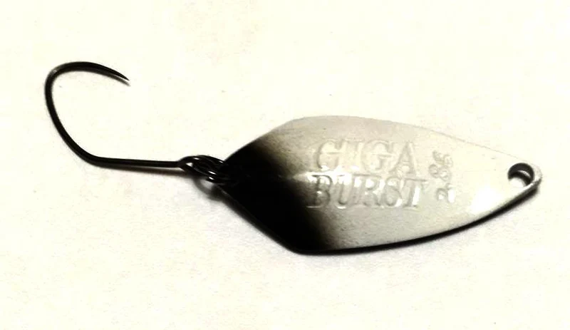 Esca Artificiale Spoon Giga Burst 2.8gr