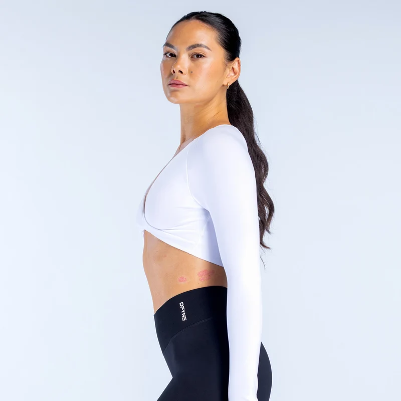 Defy Twist Front Top