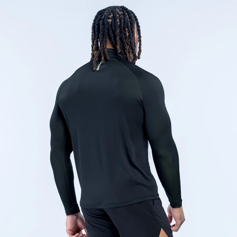 Unbound Quarter Zip