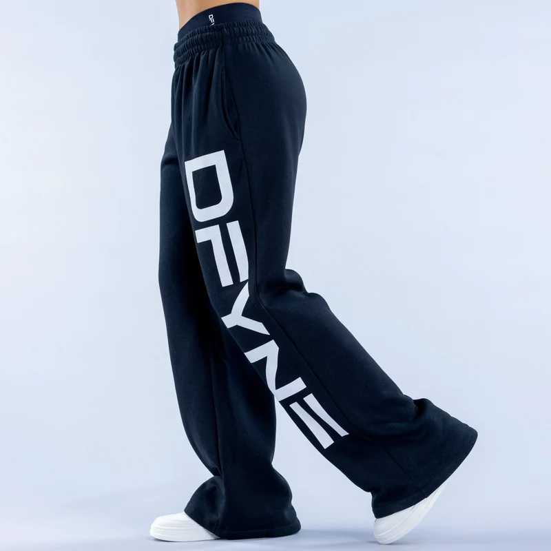Signature Wide Leg Jogger
